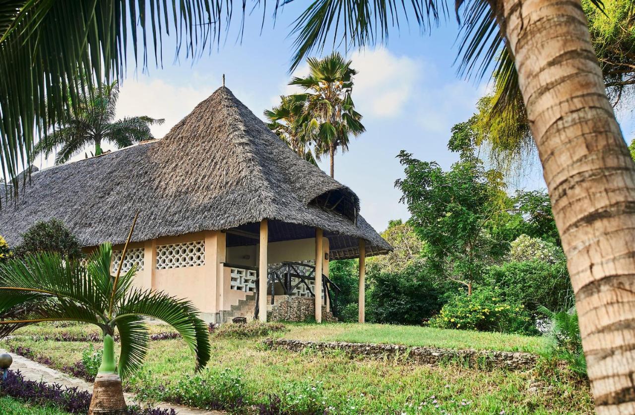 Coral Beach Resort Diani Beach Eksteriør billede