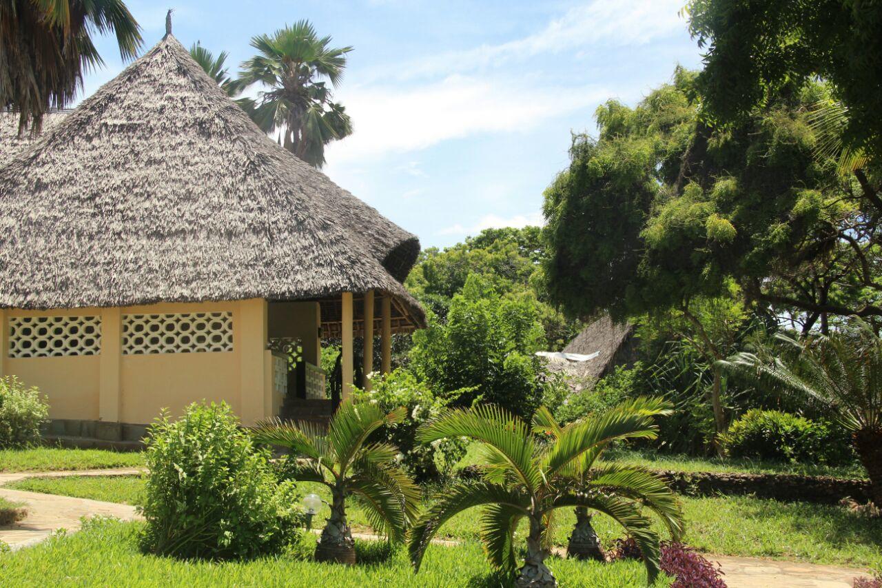 Coral Beach Resort Diani Beach Eksteriør billede